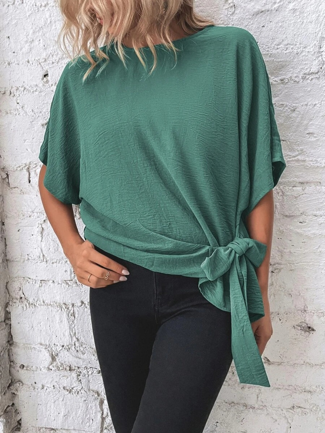 Knotted Round Neck Half Sleeve Blouse