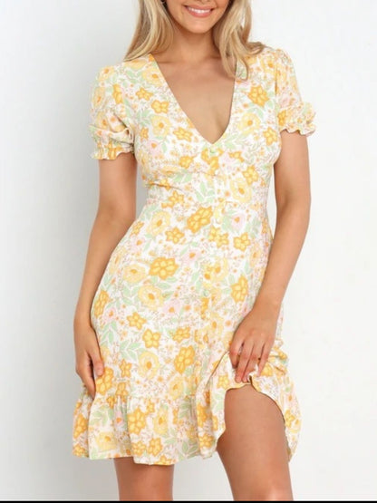 Ruffled Hem Printed Short Sleeve Mini Dress